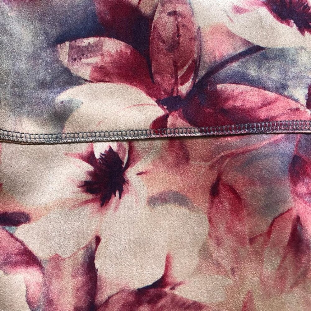 Anthropologie Solitaire, Faux Suede, Red/Mauve Floral, Kimono-style, Duster/Coat - Picture 4 of 13